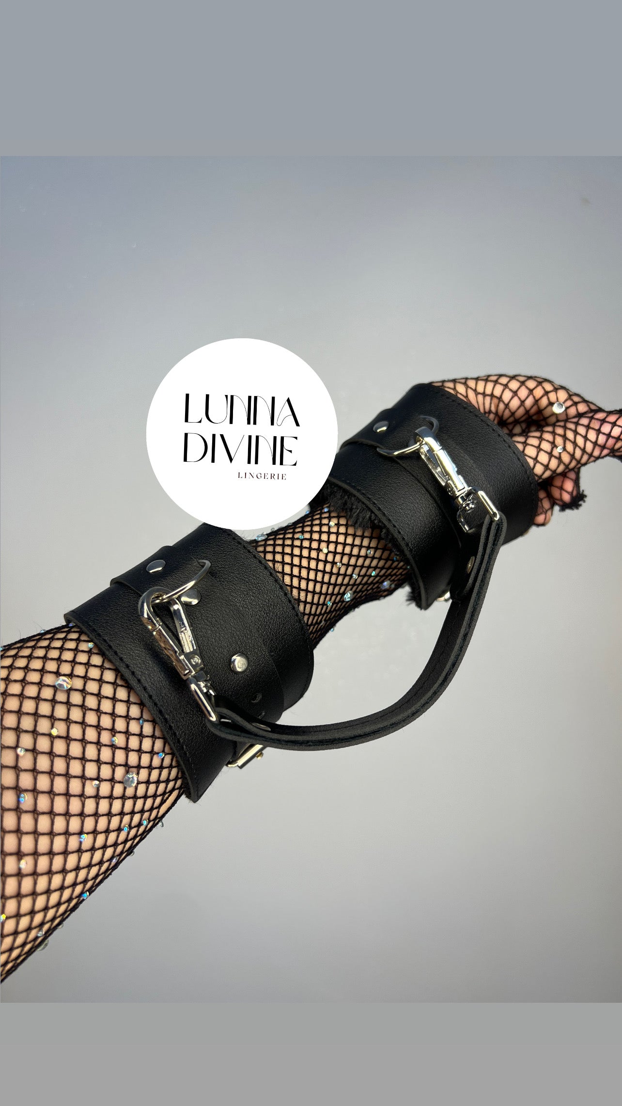 Menottes en cuir
