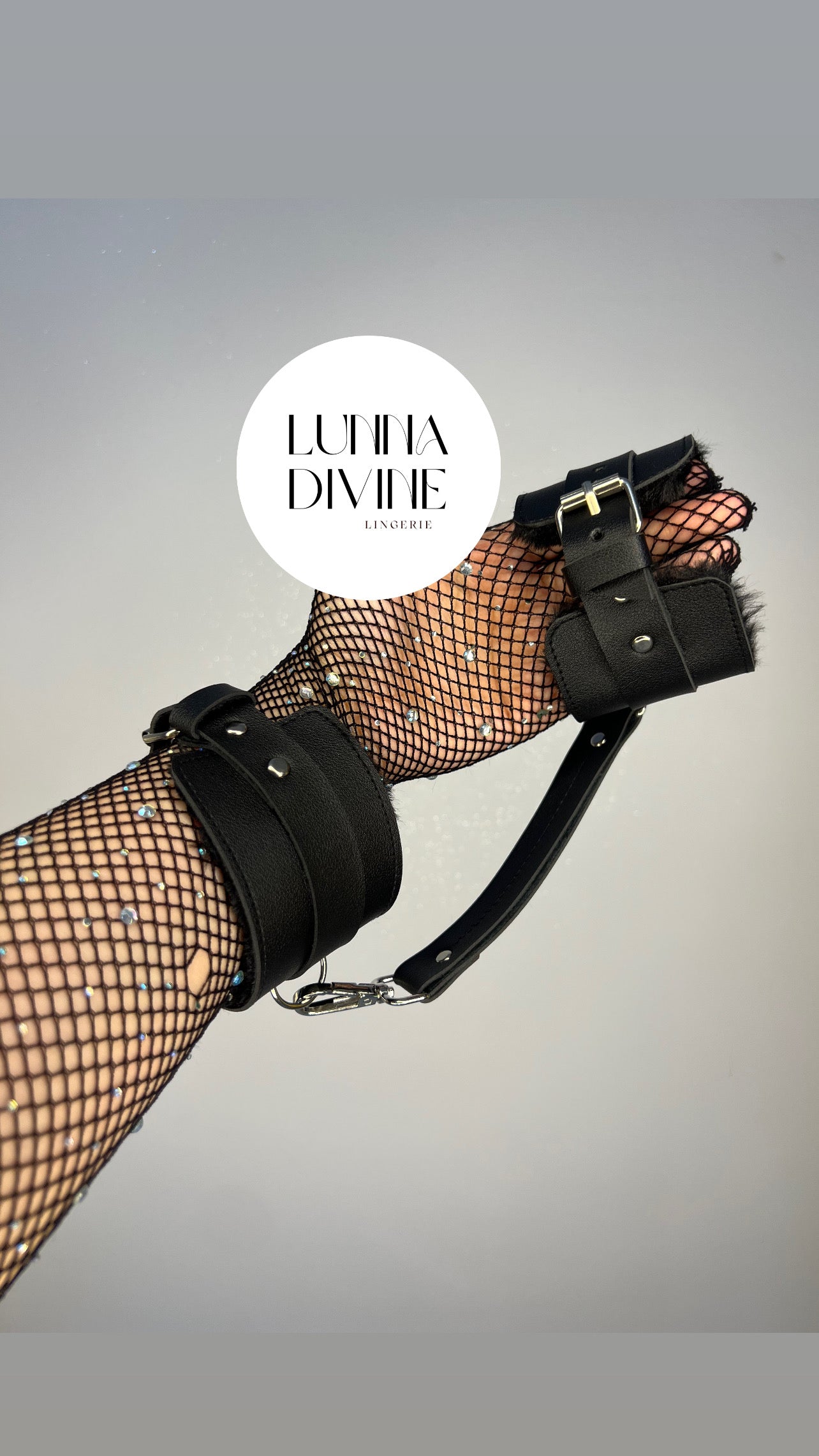 Menottes en cuir